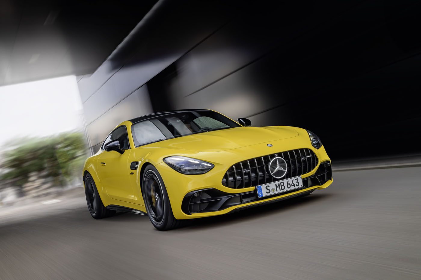 Elegant driving pleasure for purists: the new Mercedes AMG GT 43