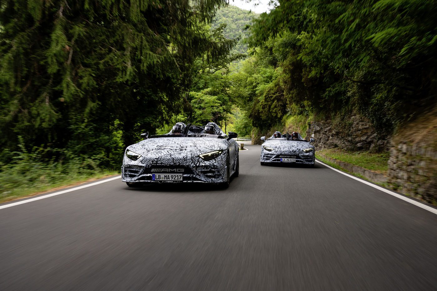 Prototypen des Mercedes AMG PureSpeed auf der Zielgeraden der Erprobung Prototypes of the Mercedes AMG PureSpeed in the final stages of testing