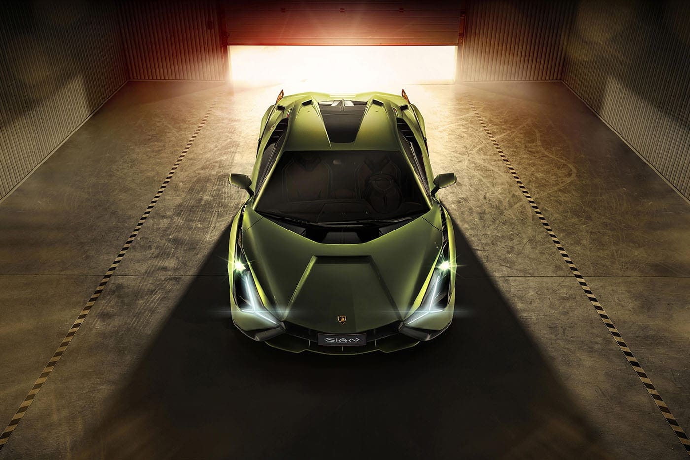 electrified-lamborghinis-are-coming-soon-both-hybrid-and-fully-electr