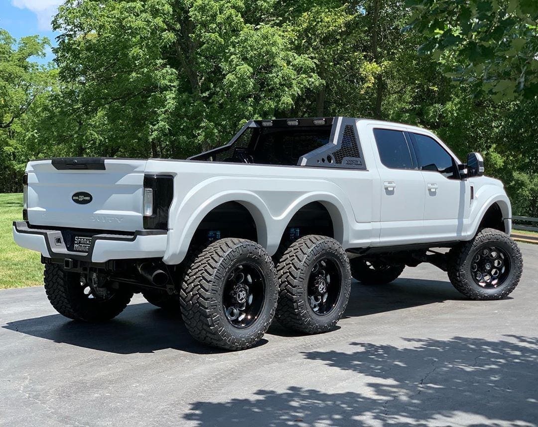 66063772_754185215000438_8378829075510854308_n