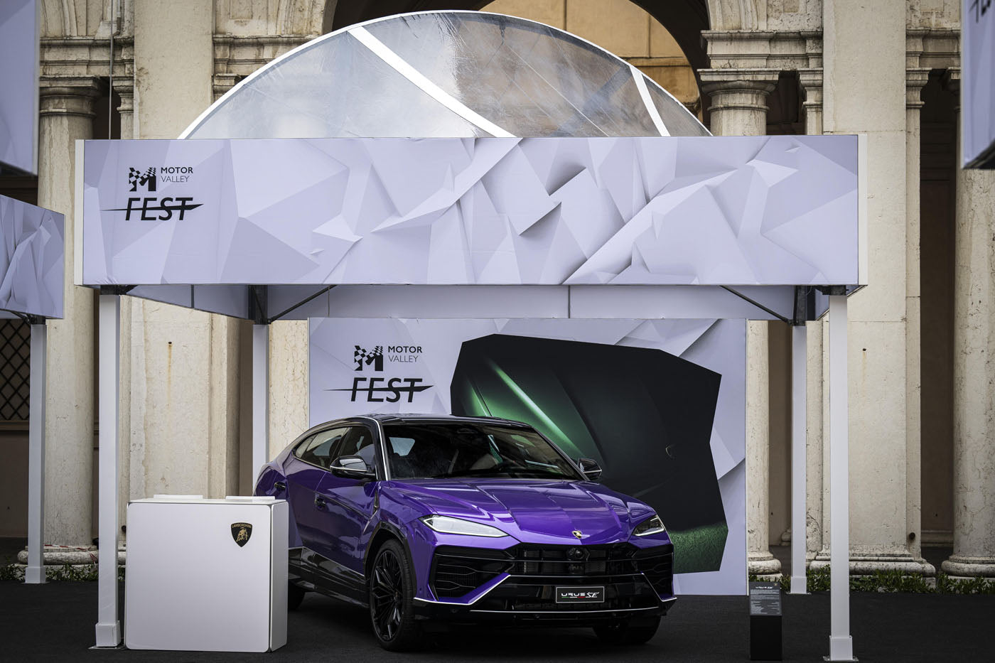 Lamborghini Brings New Limited-Edition Urus SE To Motor Valley Fest