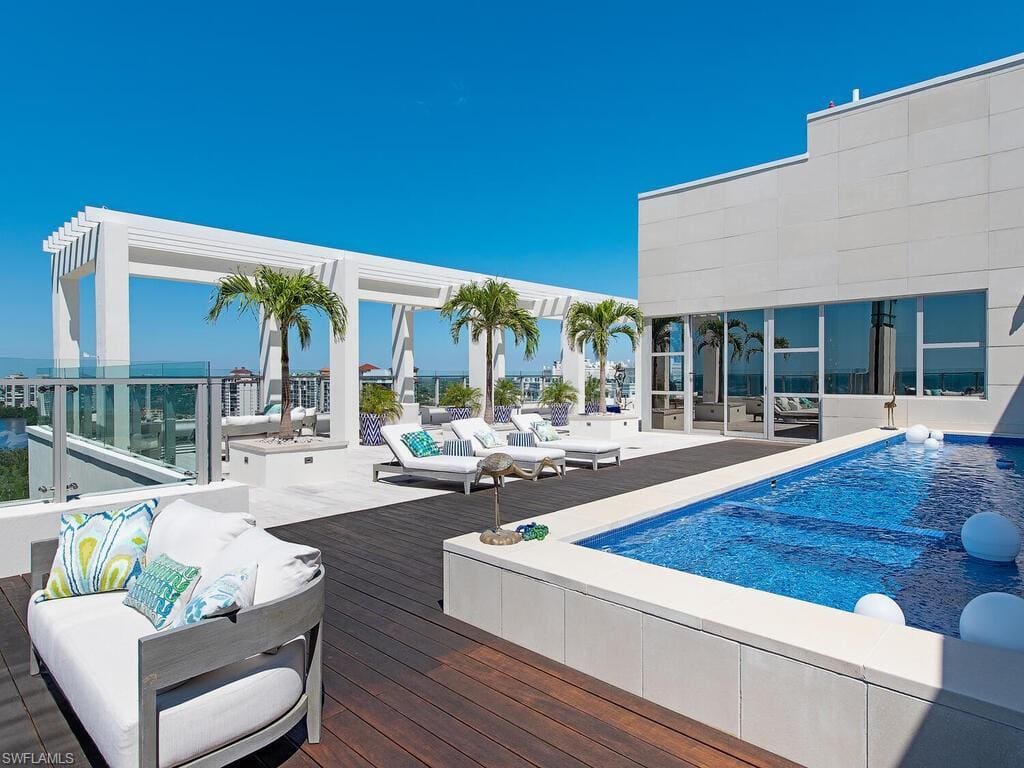 6897 grenadier blvd (4)