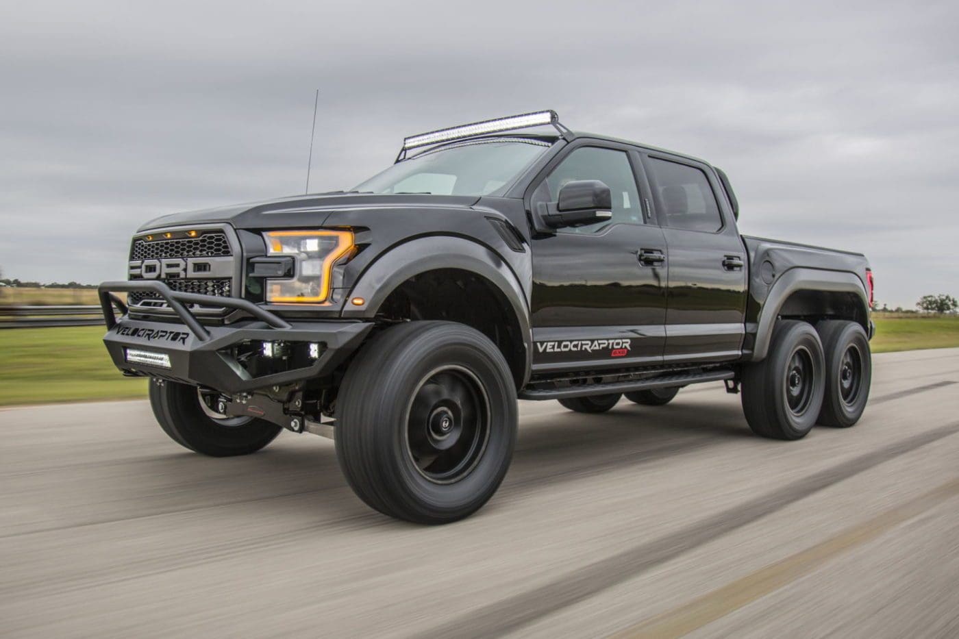 6X6-Hennessey-Velociraptor-12