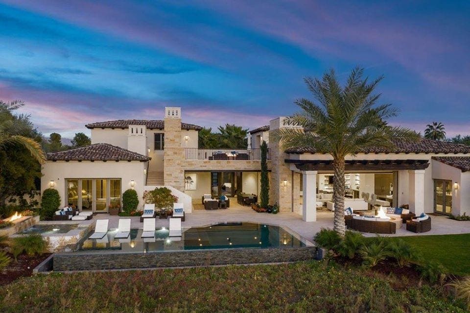 82037068_10157562528764792_1031081086374903808_o