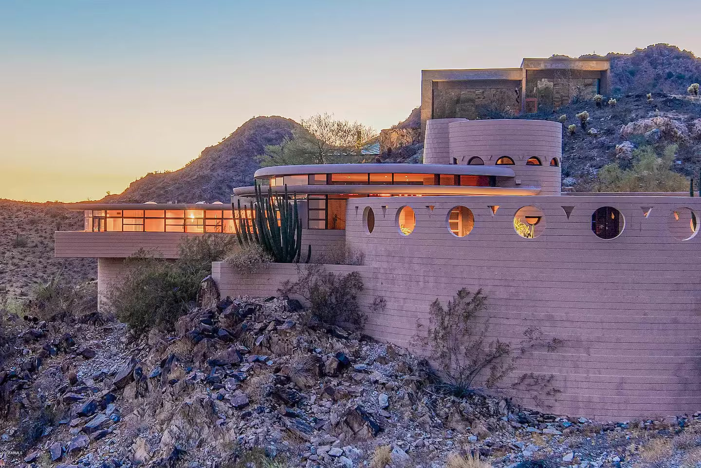 The Only Frank Lloyd Wright Homes You Can Buy Now