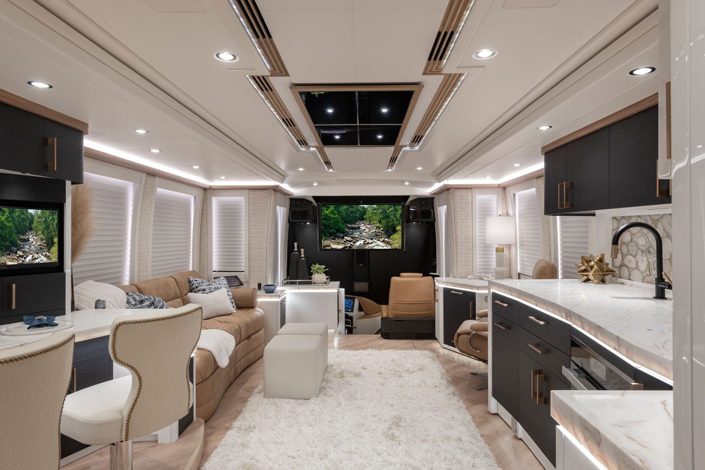 Liberty Coach: Luxury RVs That Are Miles Ahead – duPont REGISTRY News
