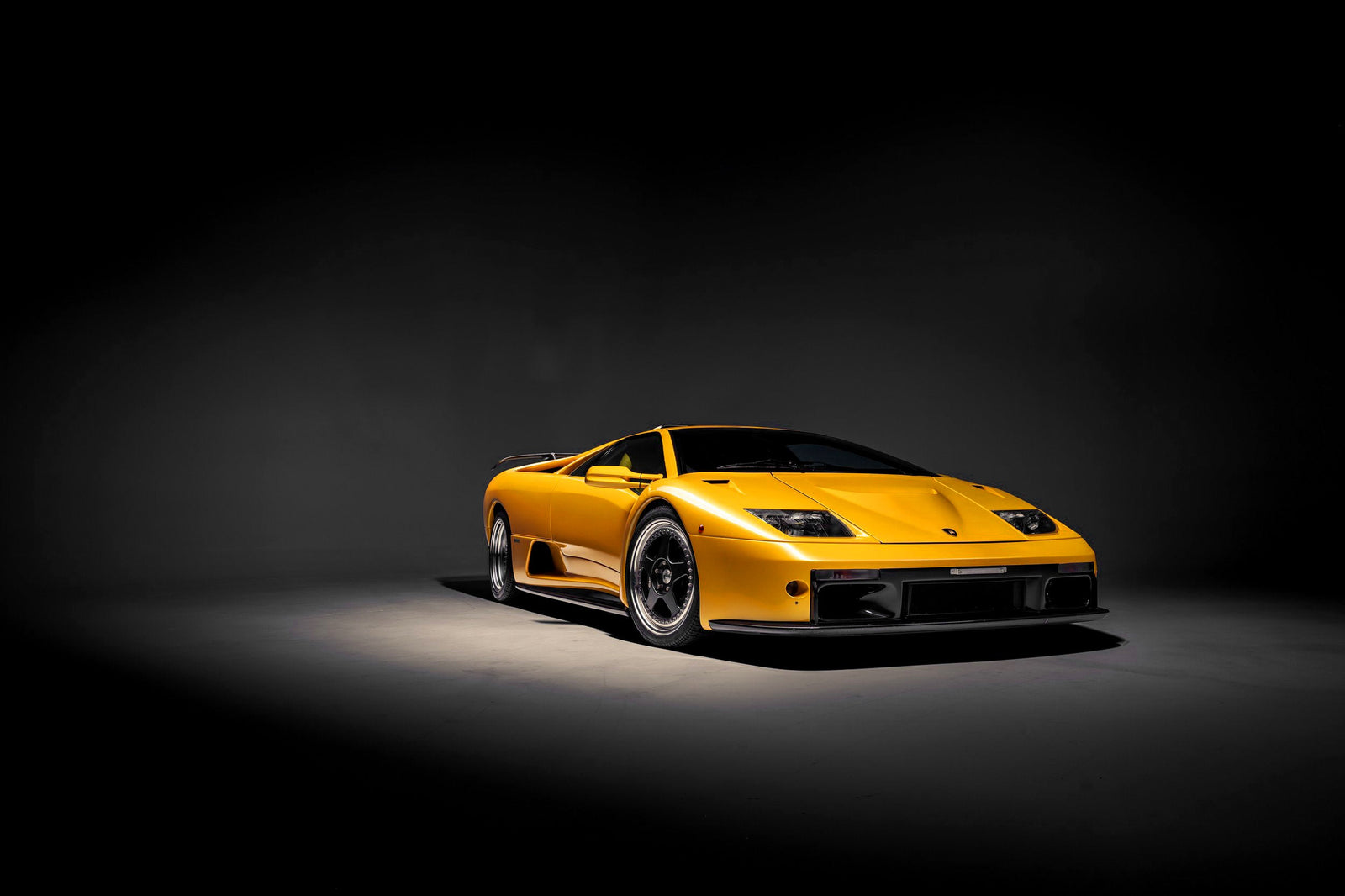 COINPAYMENTS and duPont REGISTRY Group Announce Alliance to Power Digital Payments for Luxury Auto Marketplace