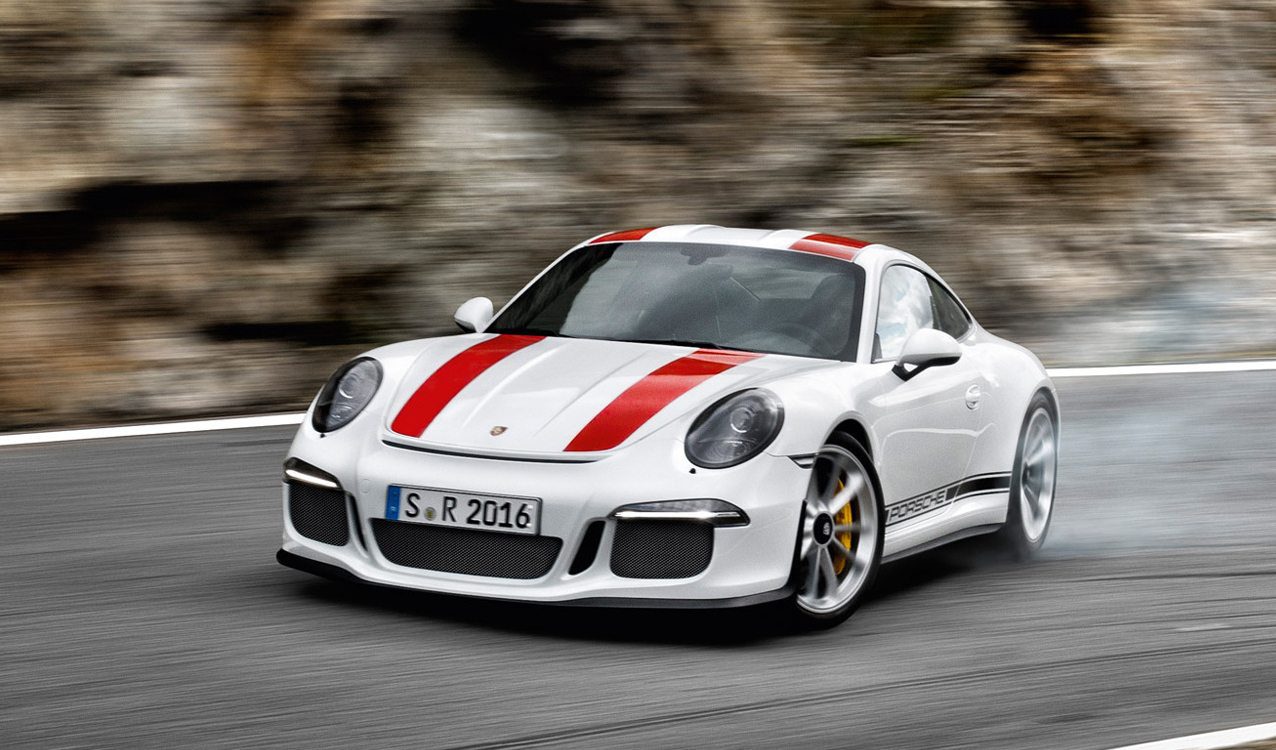 911-r-feature