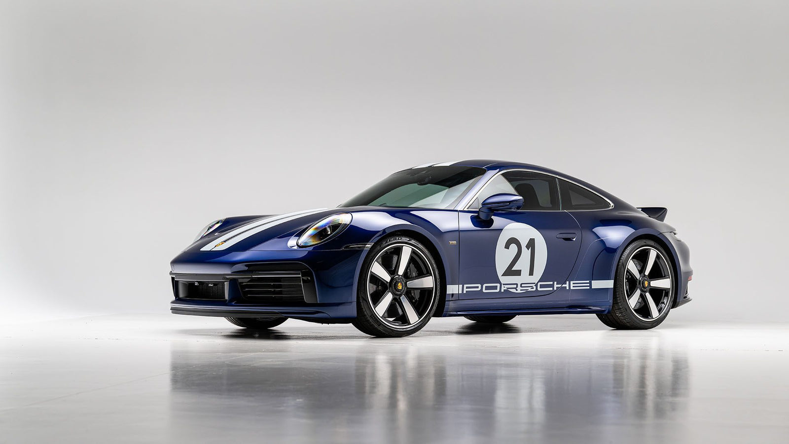 AM24 r143 2023 Porsche 911 Sport Classic 001