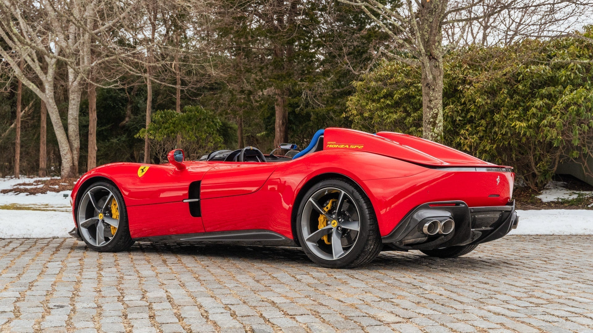 The Hammer Falls Live: duPont REGISTRY Brings Real-Time Automotive Auction Coverage to Amelia Island