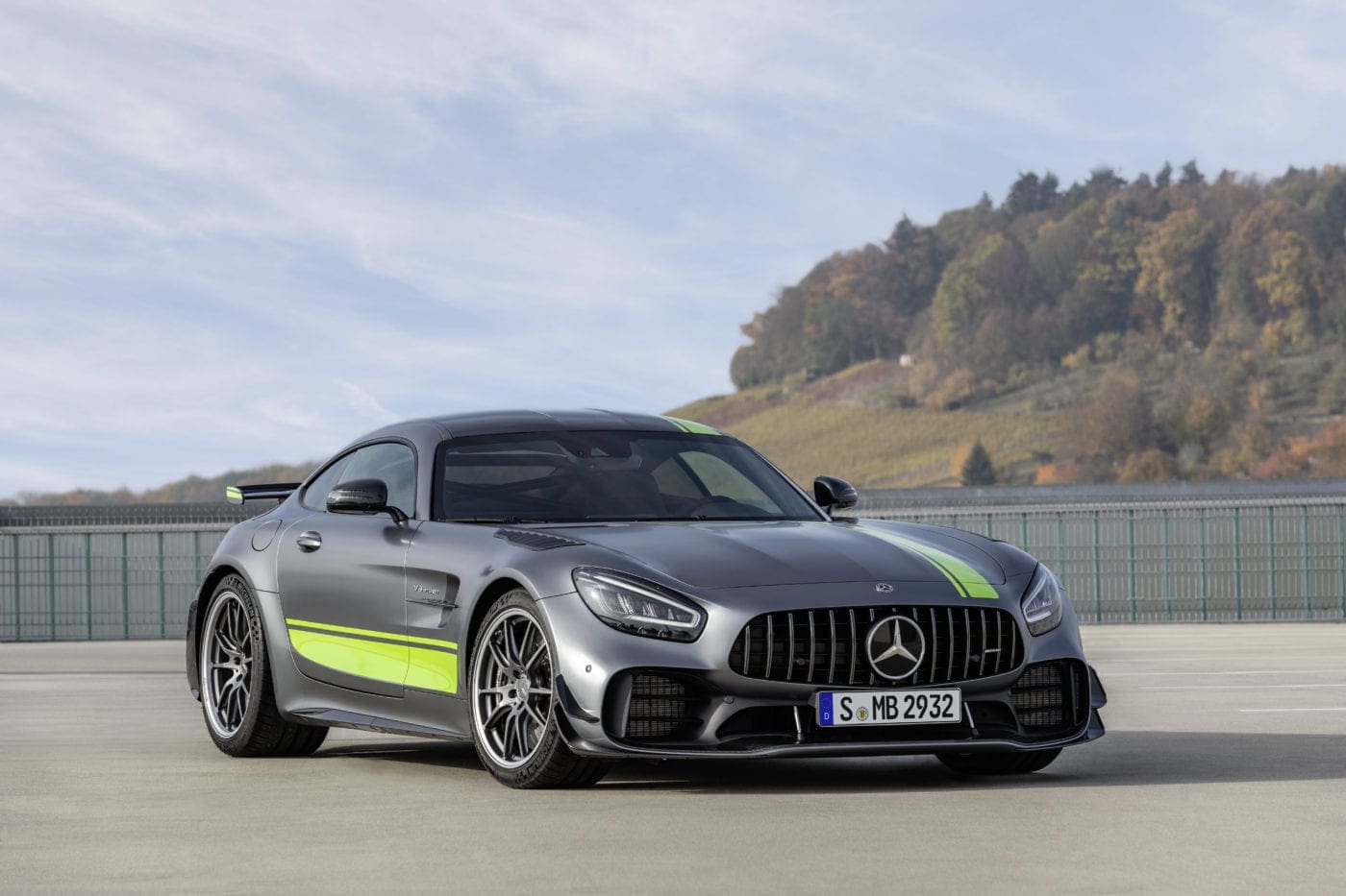 Mercedes-AMG GT R PRO (2018)