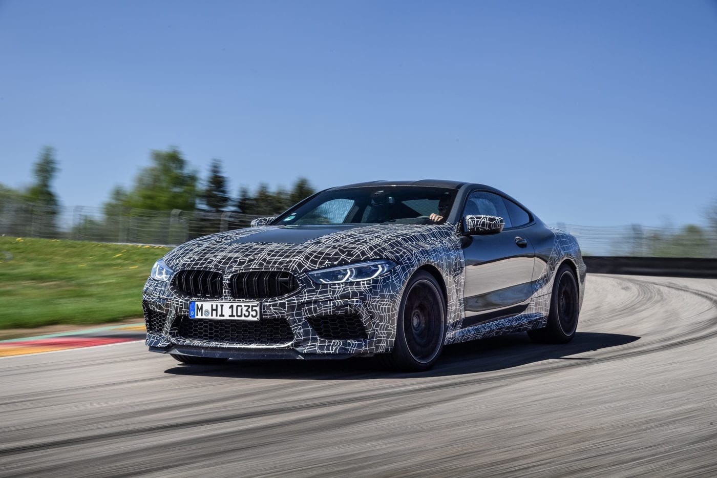 BMW M8 (2)