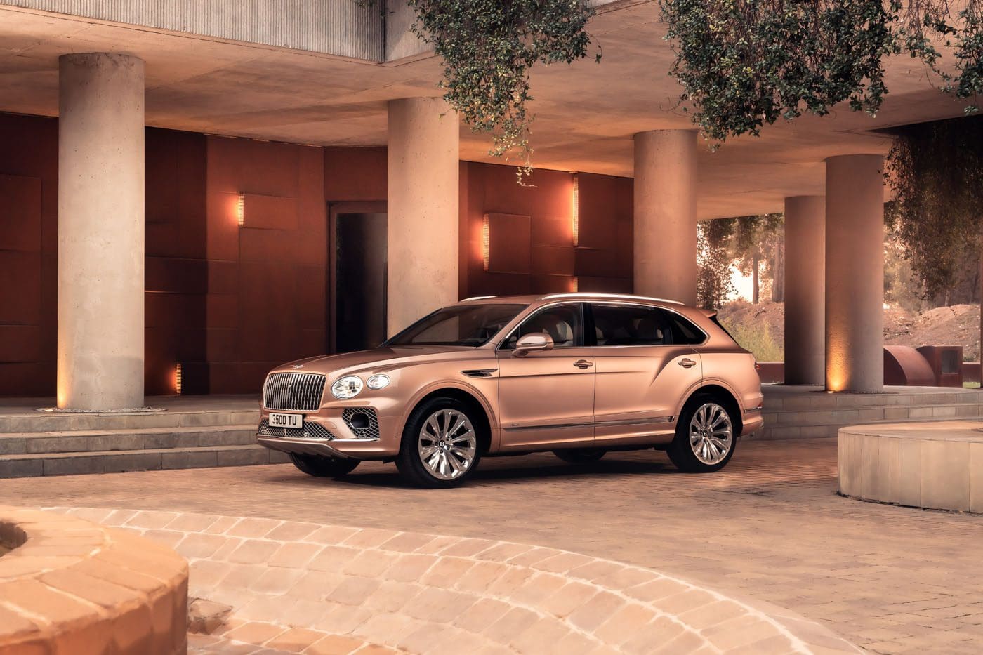 Bentayga EWB 6