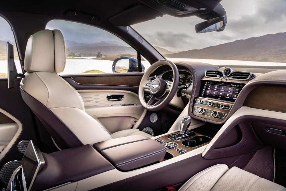 Bentayga EWB Handcraftmanship 2