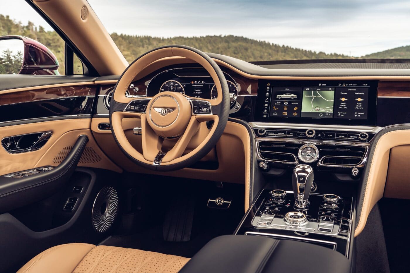 Bentley Flying Spur HMI - HERO