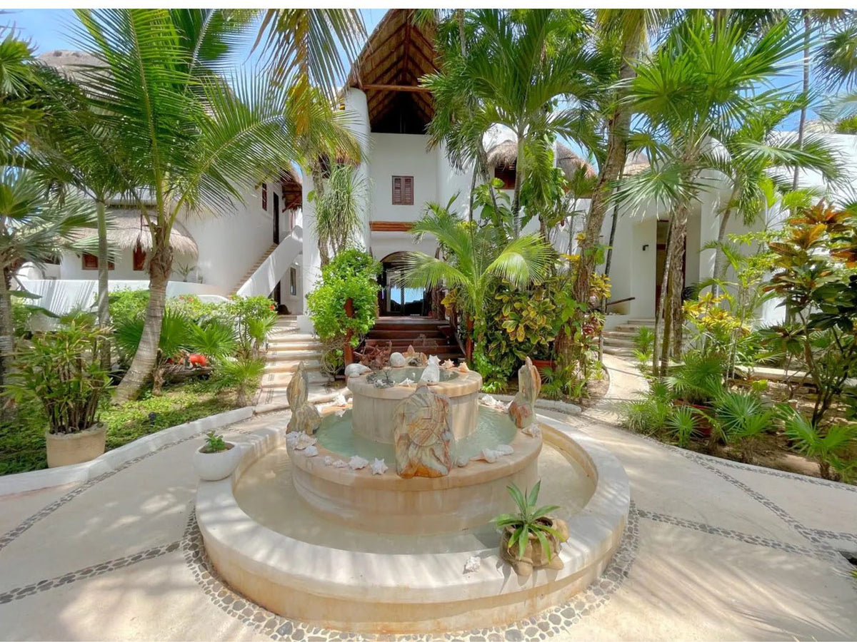 Luxury Living On One of the Riviera Maya’s Hidden Beaches