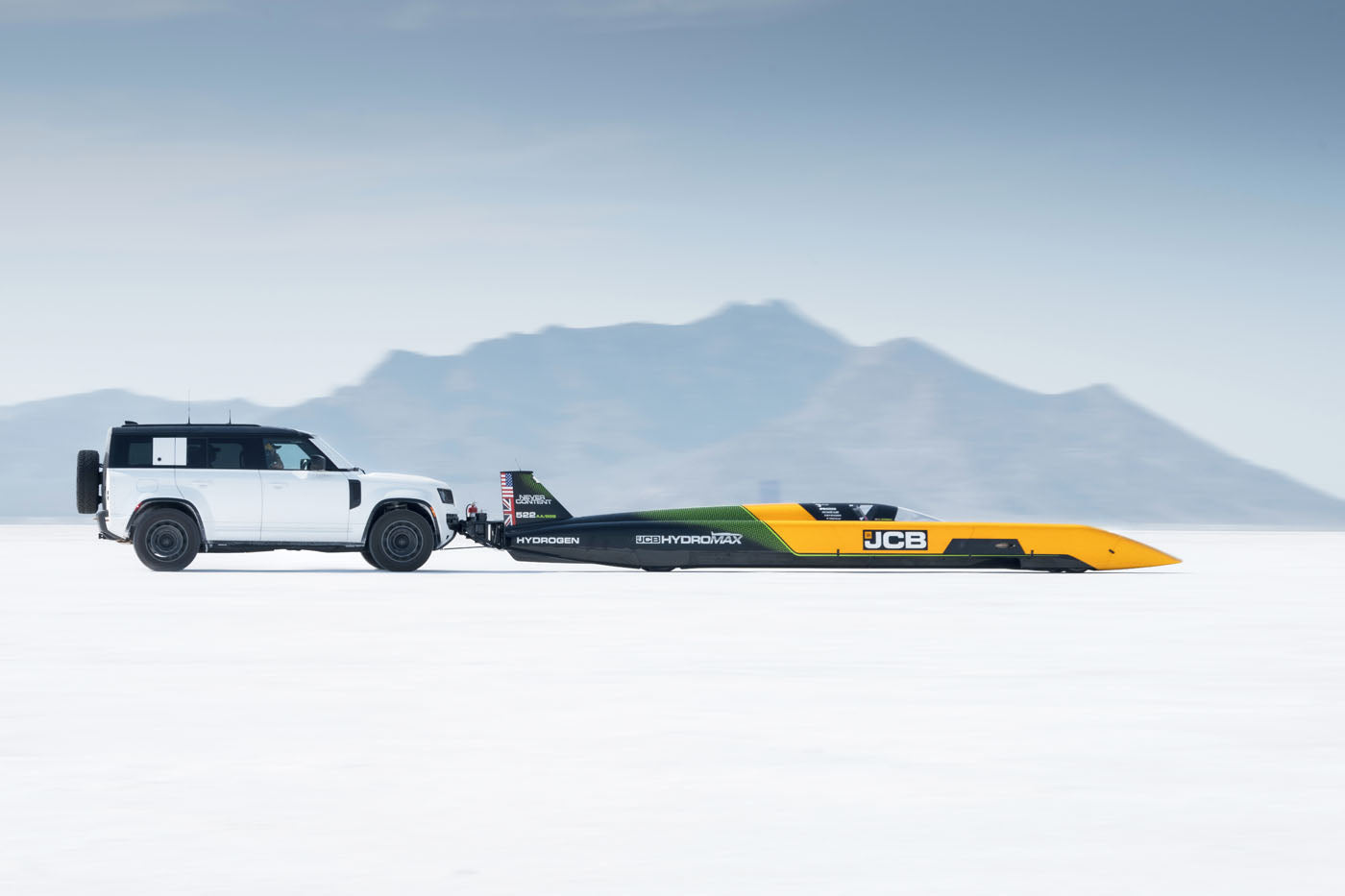 How The Defender Octa Helped The JCB Hyrdomax Break A Land Speed Record