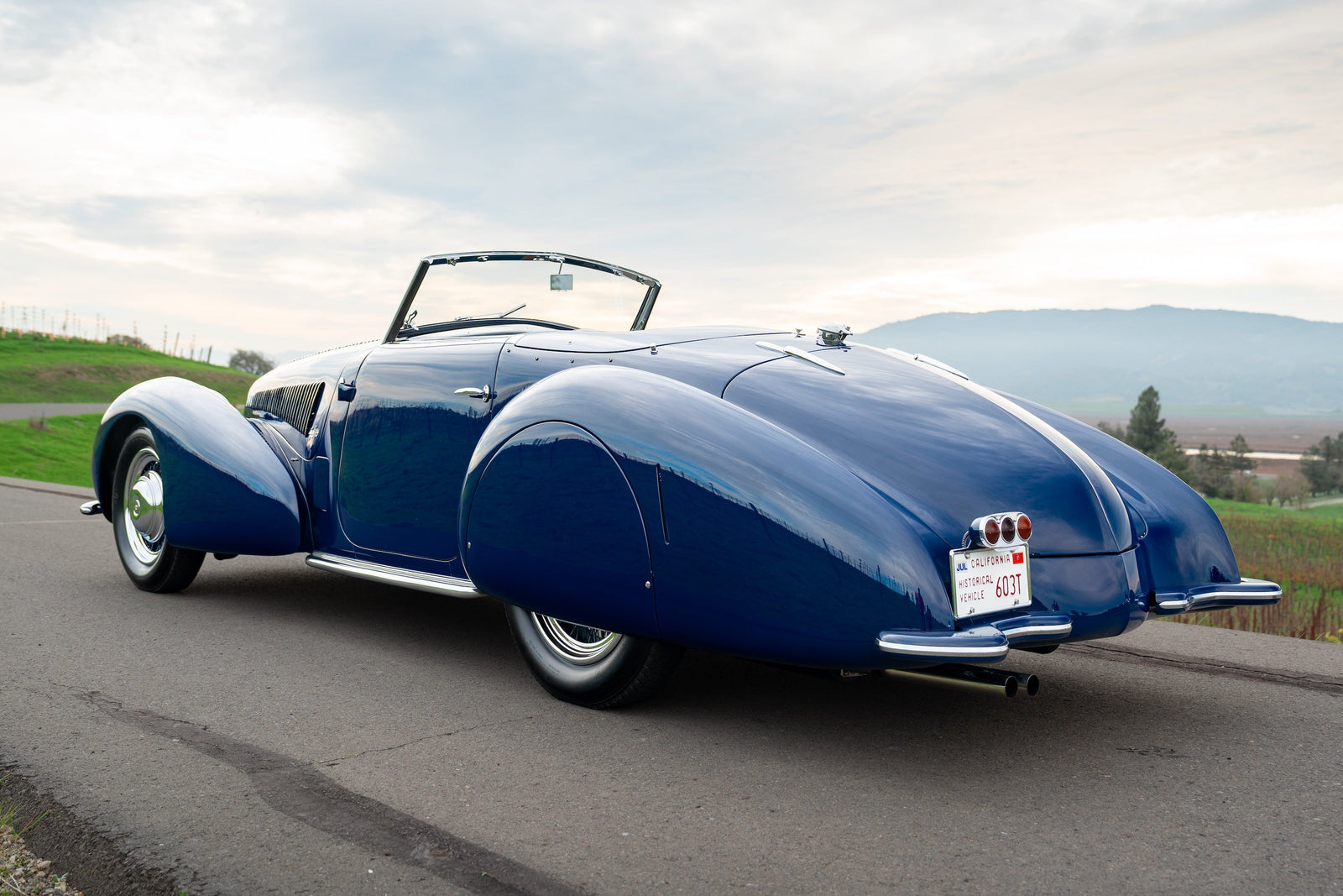 A Singular Alfa Romeo Claims The Ultimate Concours Crown In Paris