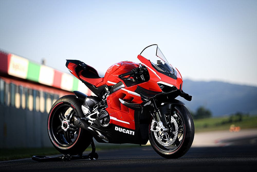 DUCATI_SUPERLEGGERAV4_001_DELIVERY (6)