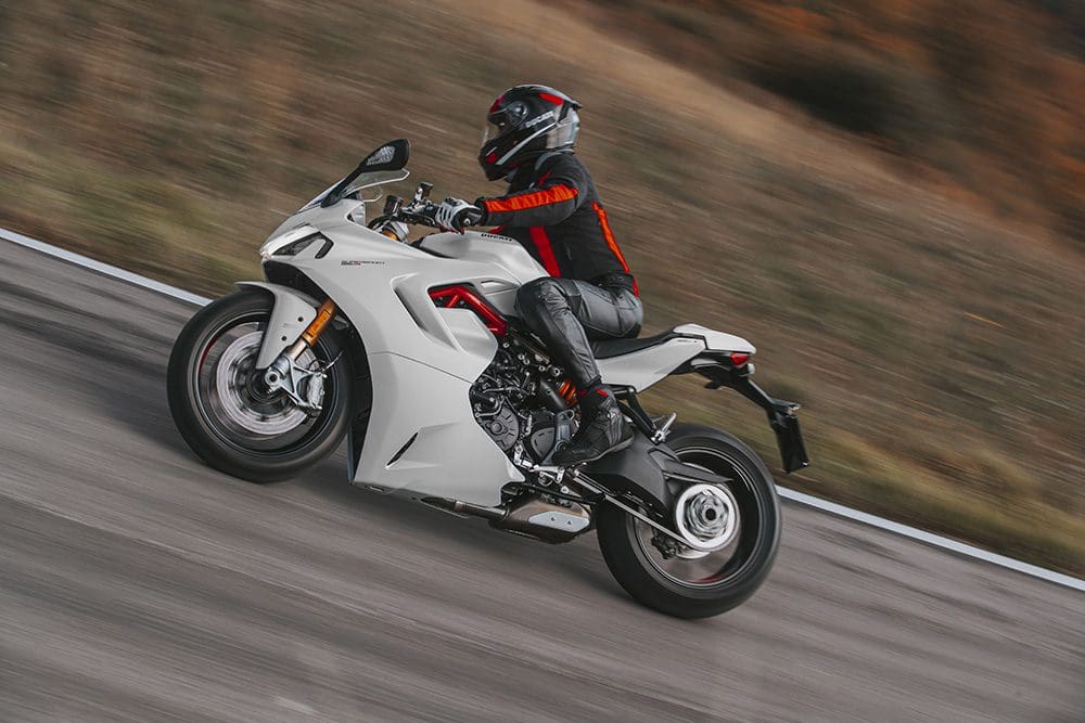 DUCATI SUPERSPORT 950 S AMBIENCE 0 UC210980 Low