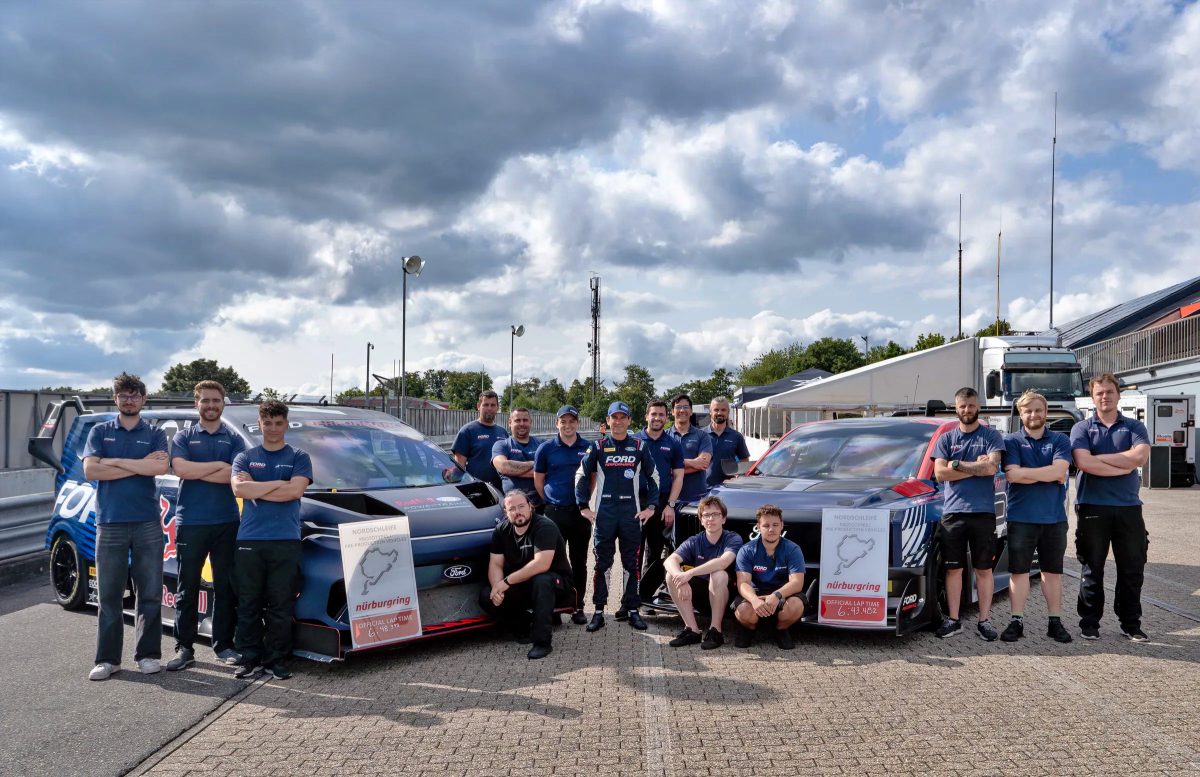 Ford F-150 Lightning Supertruck Supervan Record-2