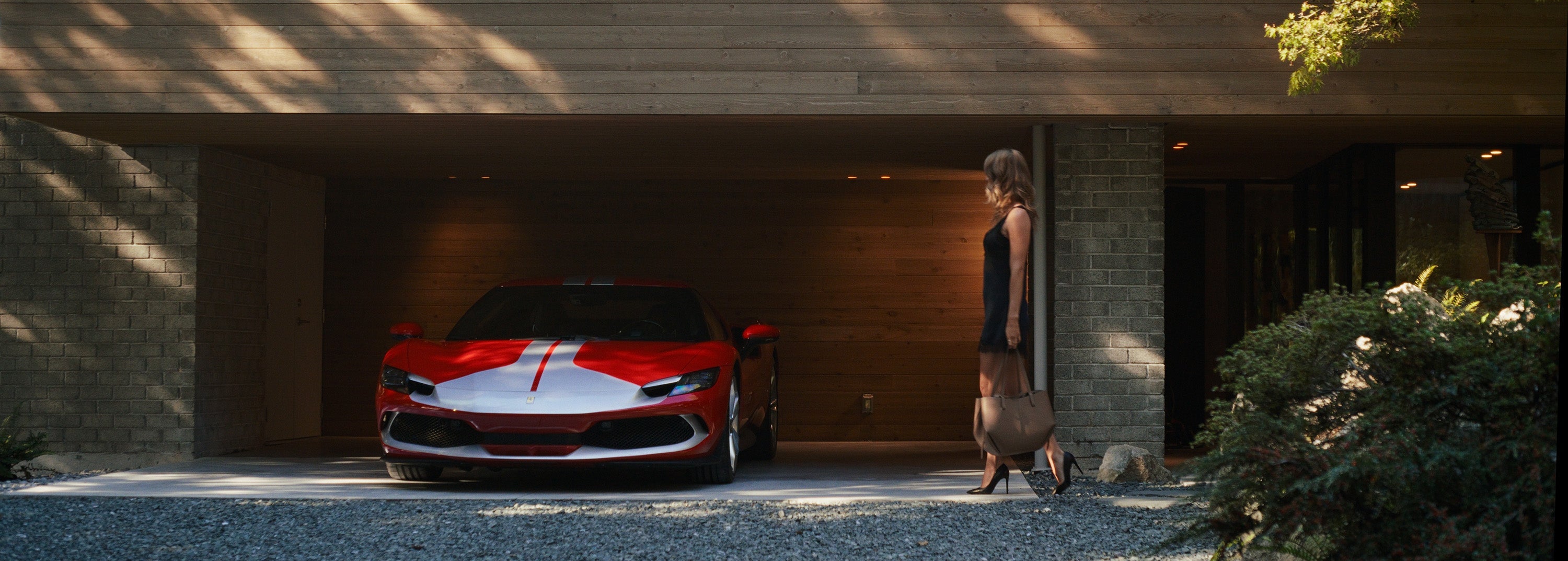 duPont REGISTRY Group Launches Redesigned Website and “The Legacy Moves Further” Campaign