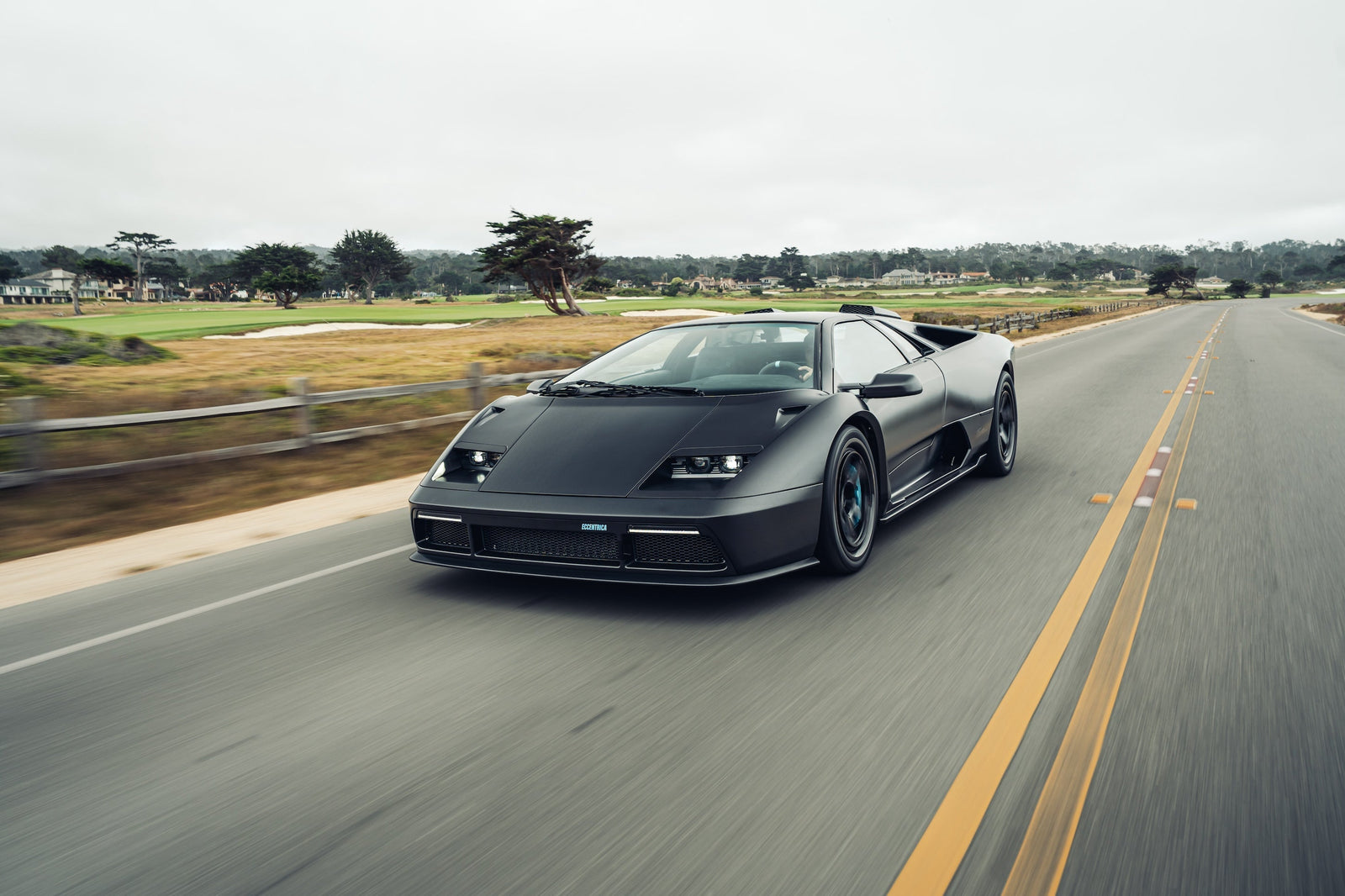 Eccentrica Makes Lake Como Debut With V12 Pacchetto Titano at FuoriConcorso