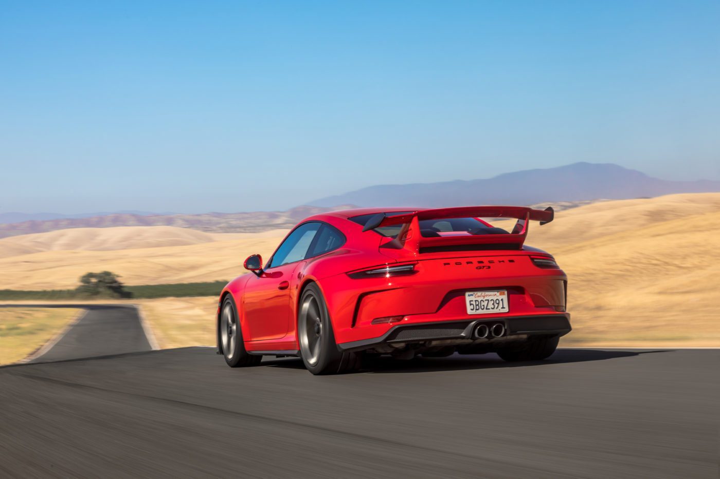 Guards_Red_911_GT3_022