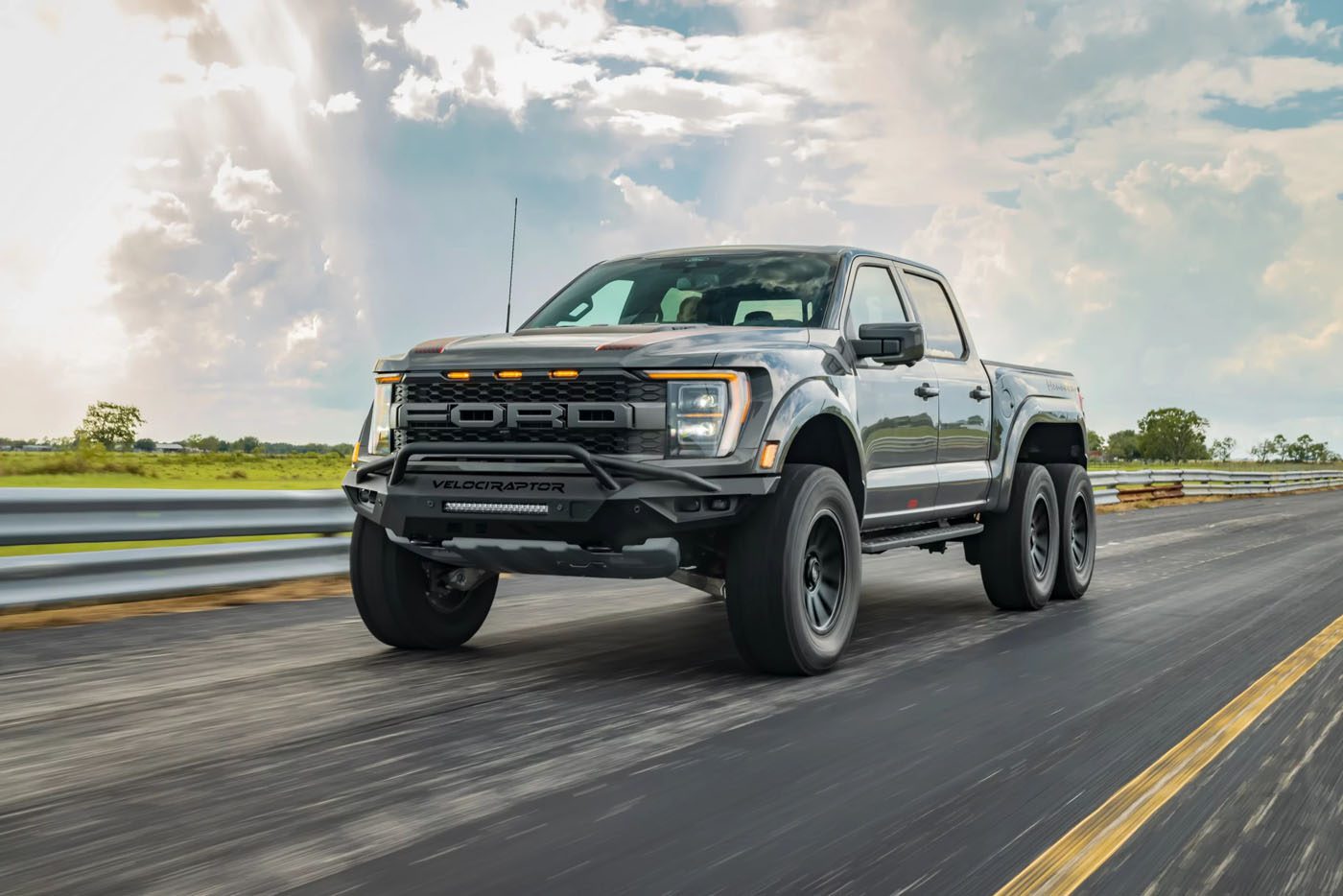 Hennessey VelociRaptor 6x6 001 scaled 1