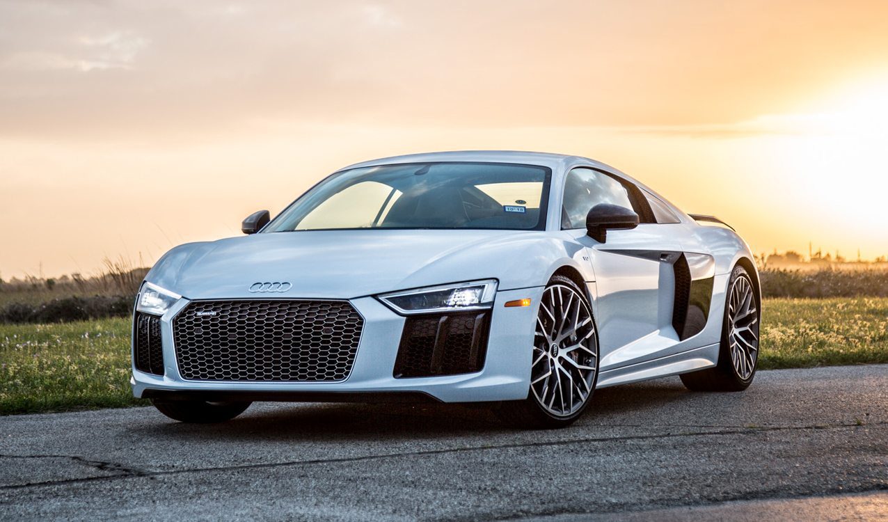 Henney R8 Feature
