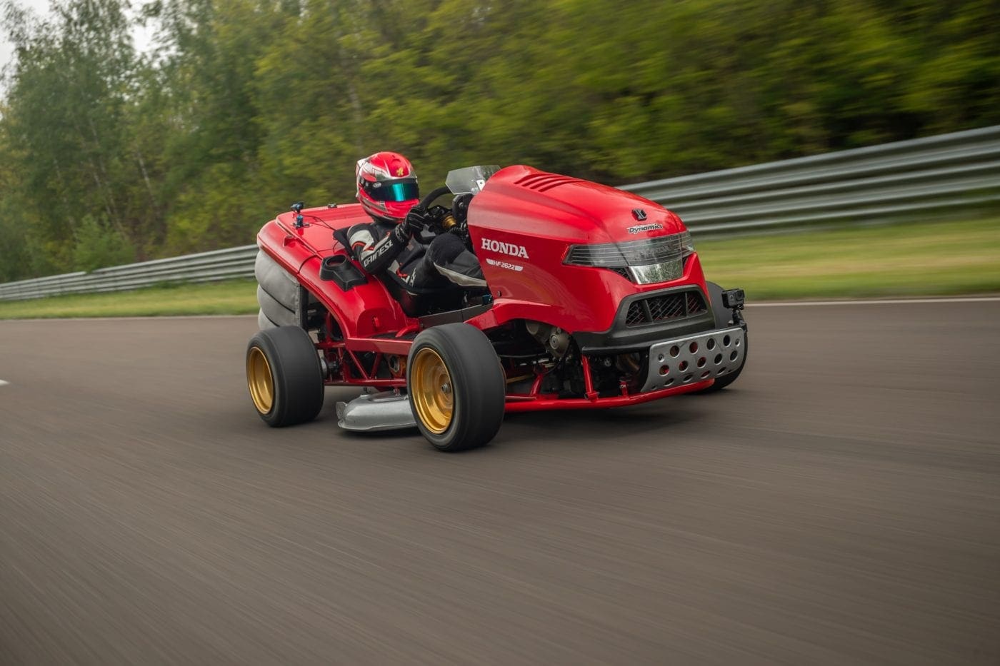 Honda’s Mean Mower sets a new GUINNESS WORLD RECORDS® title #MeanMower