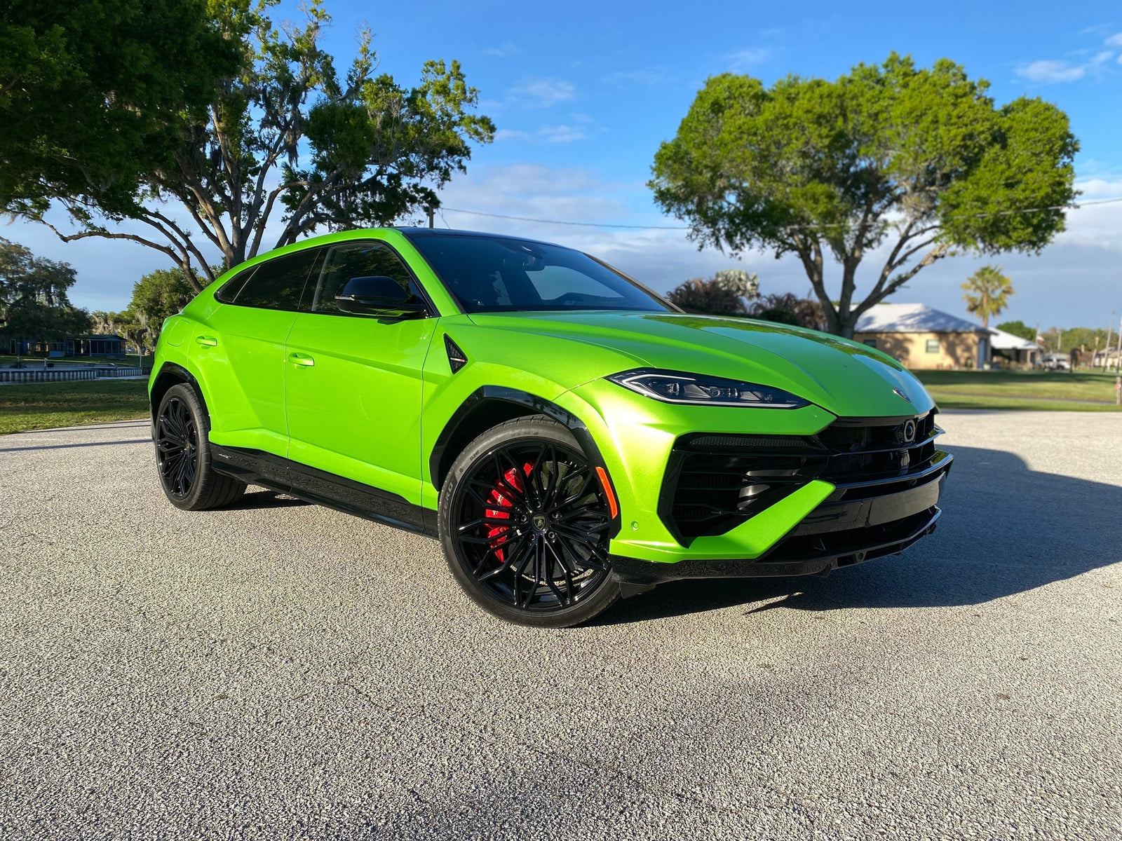 Lamborghini Urus SE Review: Hybrid Super SUV Meets Sebring’s Endurance Classic