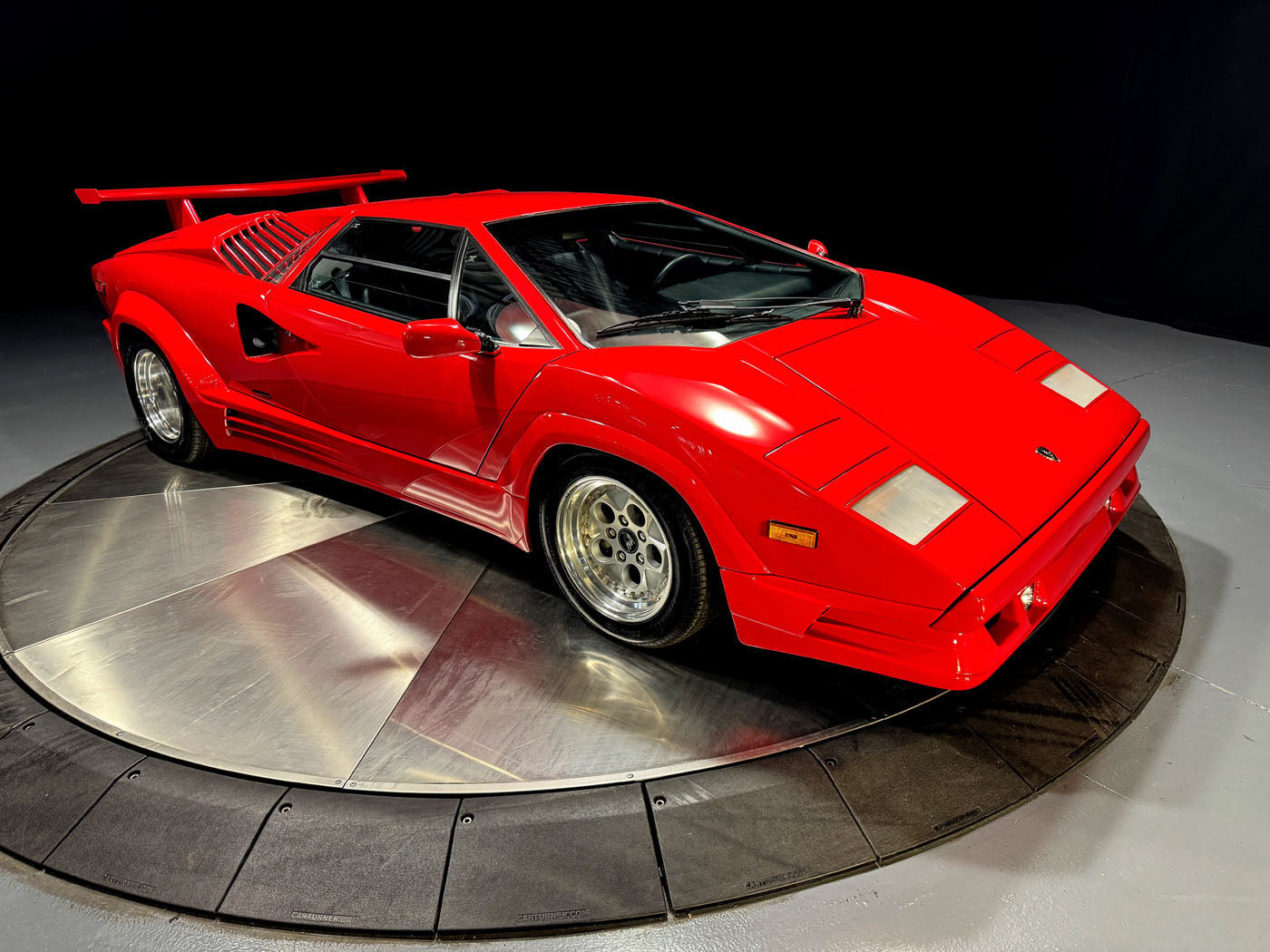 1989 Lamborghini Countach 25th Anniversary Edition With 697 Miles Listed For Sale