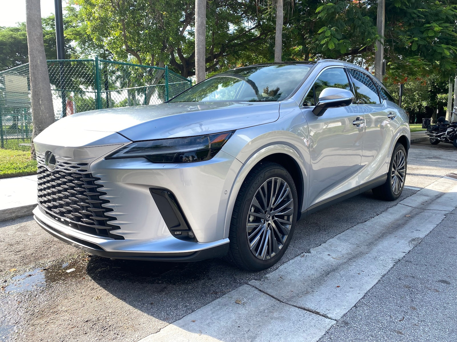 Review: 2026 Lexus RX 450h+