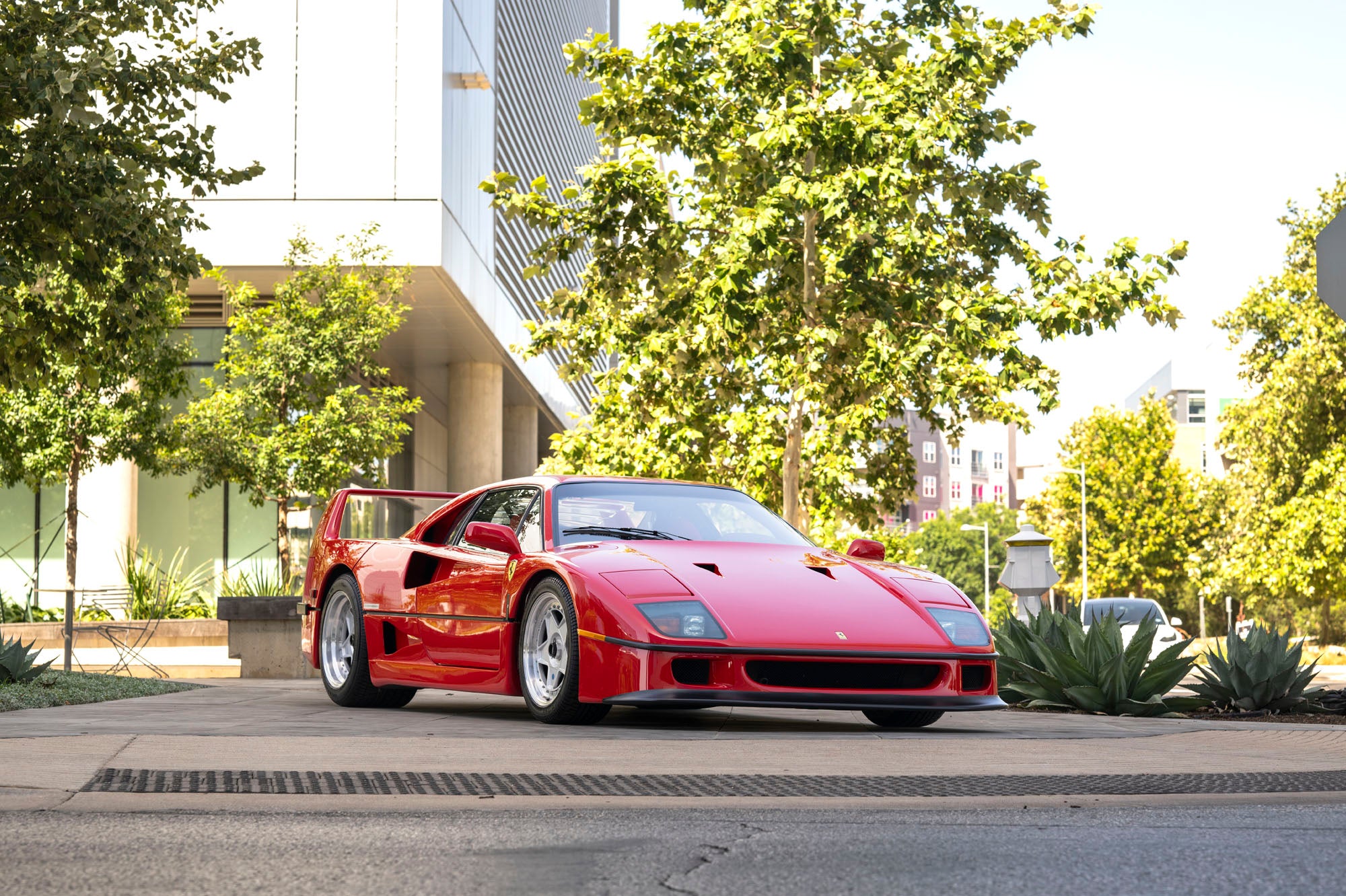 Broad Arrow Auction At Monterey: 1990 Ferrari F40 – duPont