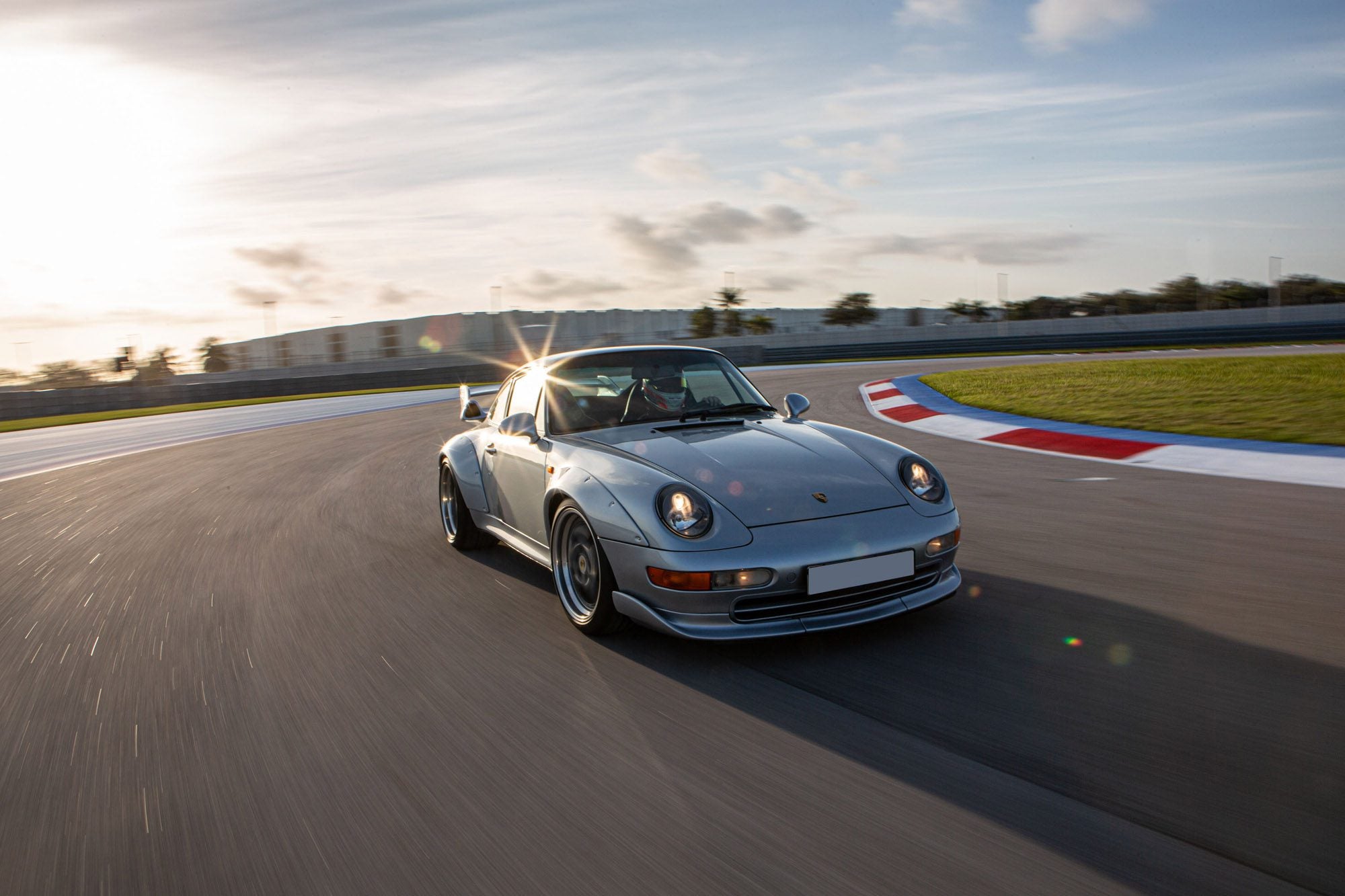 JC24 r152 1996 Porsche 911 GT2 011