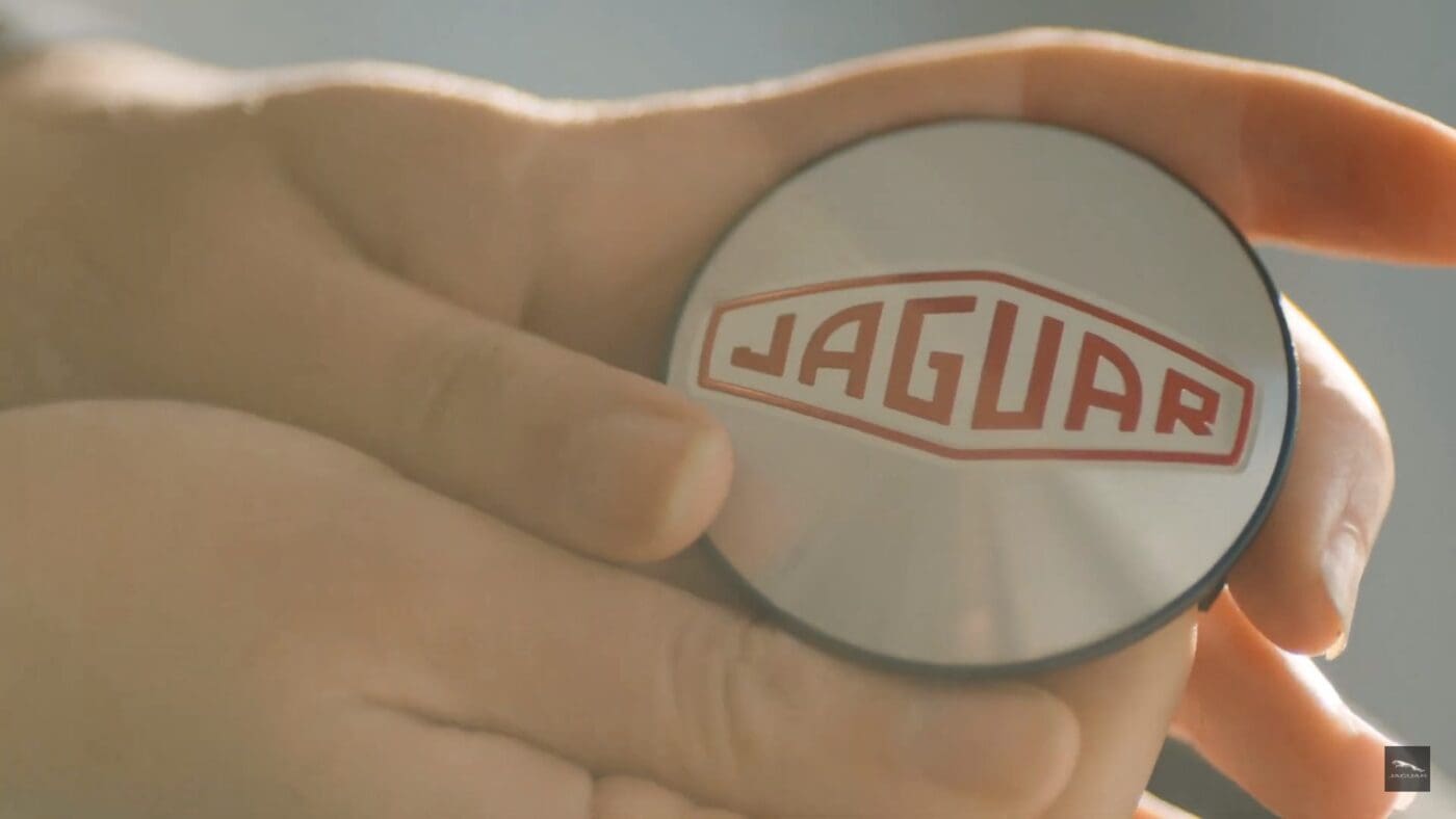 Jaguar logo