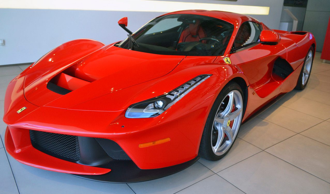 LaFerrari Red