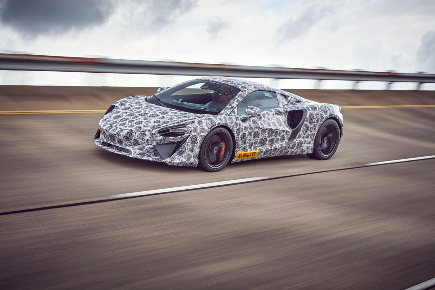 Large-12623-McLarensall-newHigh-PerformanceHybridsupercarentersfinalstagesoftesting