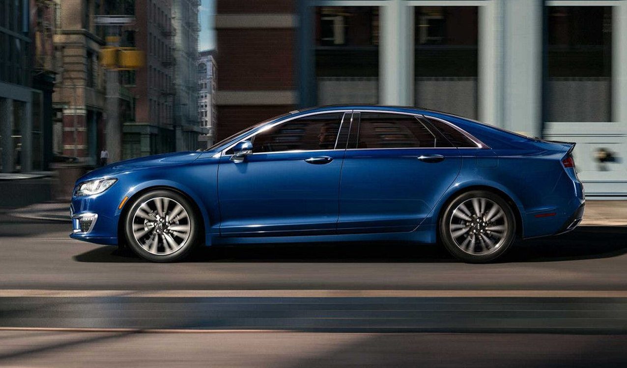 Lincoln MKZ Feature