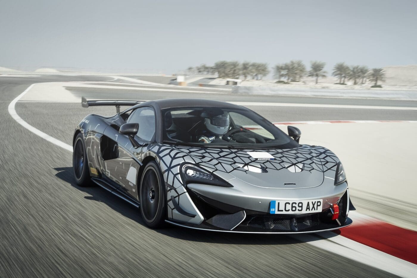 McLaren 620R (1)