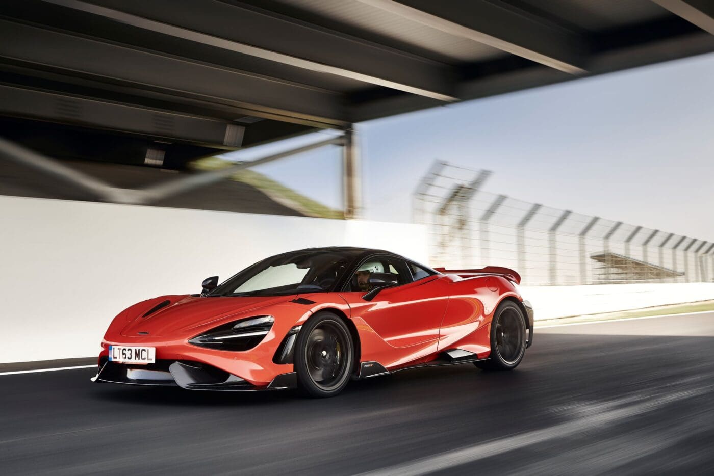 McLaren_765LT-TheDrive-017