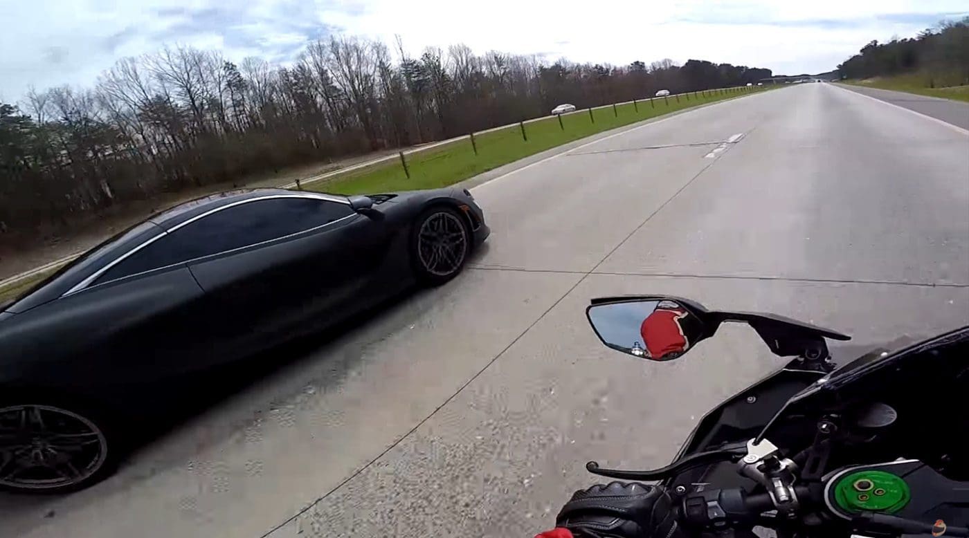 Mclaren vs Kawasaki