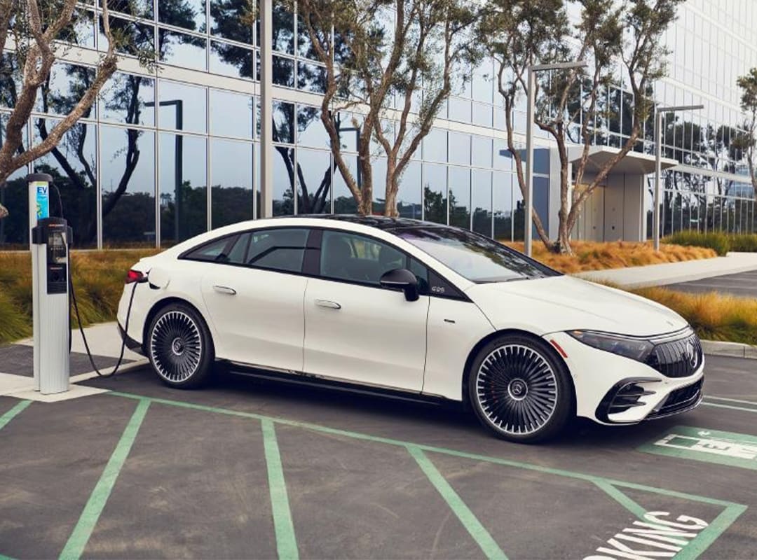 Mercedes EQ Main