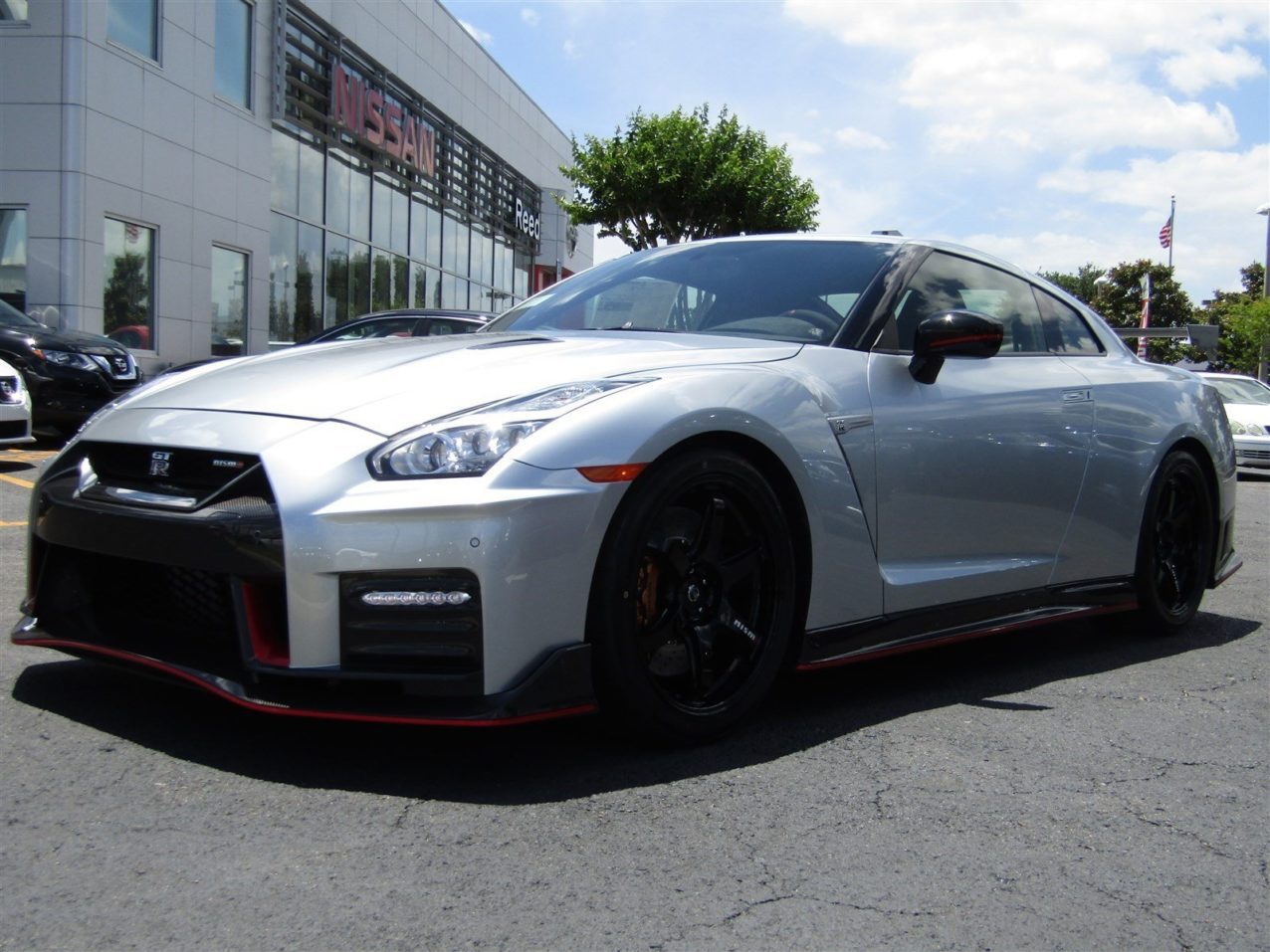 New-2017-Nissan-GT-R-Nismo-ID965910726