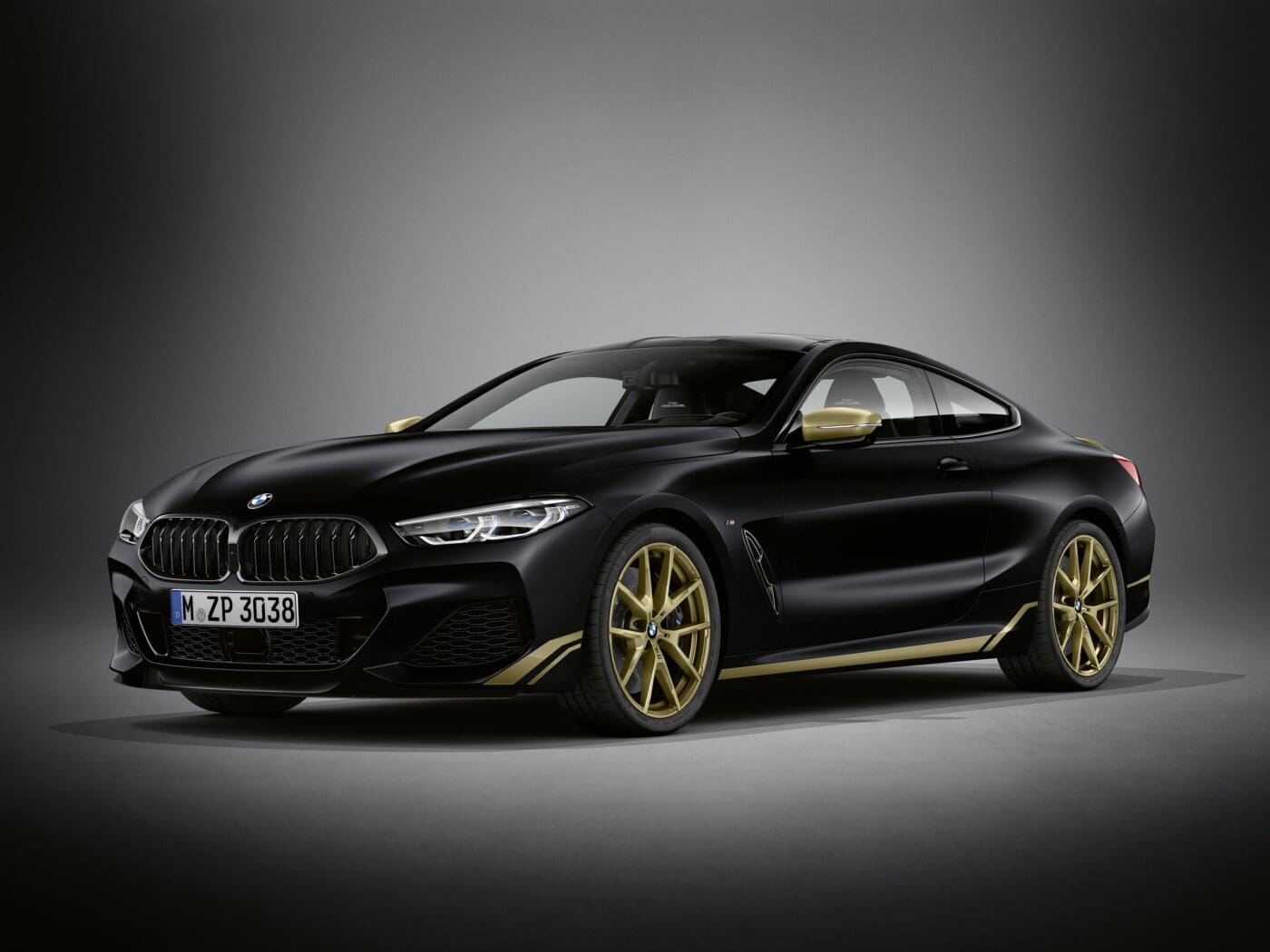 P90391543_highRes_the-new-bmw-8-series