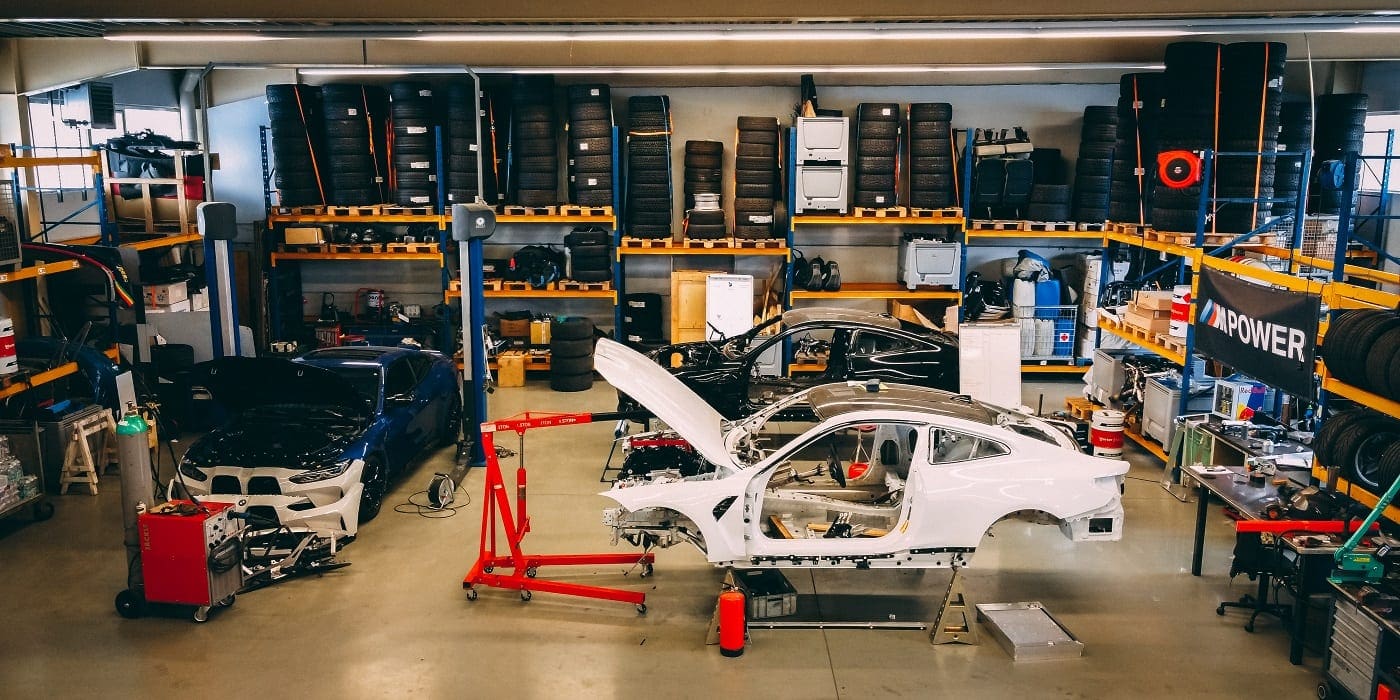 P90416448 highRes bmw m and the red bu