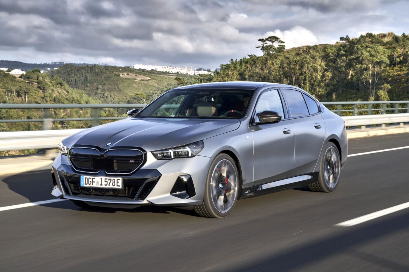 P90523116 highRes the bmw i5 m60 xdriv