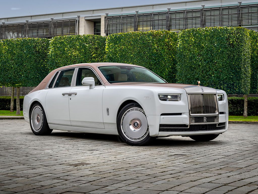 Rolls-Royce Unveils New One-Off Phantom Dentelle – duPont REGISTRY