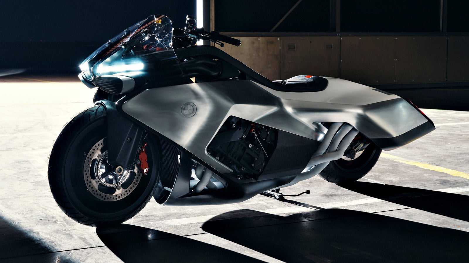 BMW’s Wild Vision K18 Concept Hints At the Future of High-Speed Luxury Motorcycling